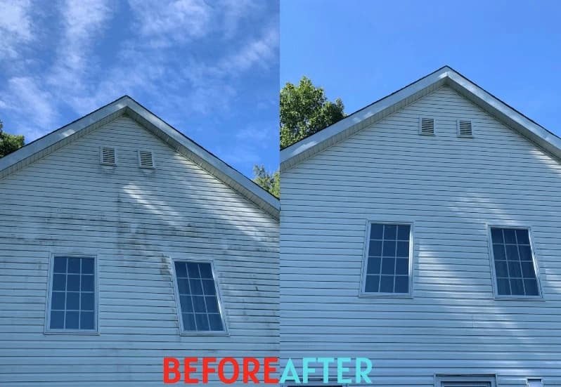 Warrensville Heights Power Washing professional performing house washing service in Warrensville Heights